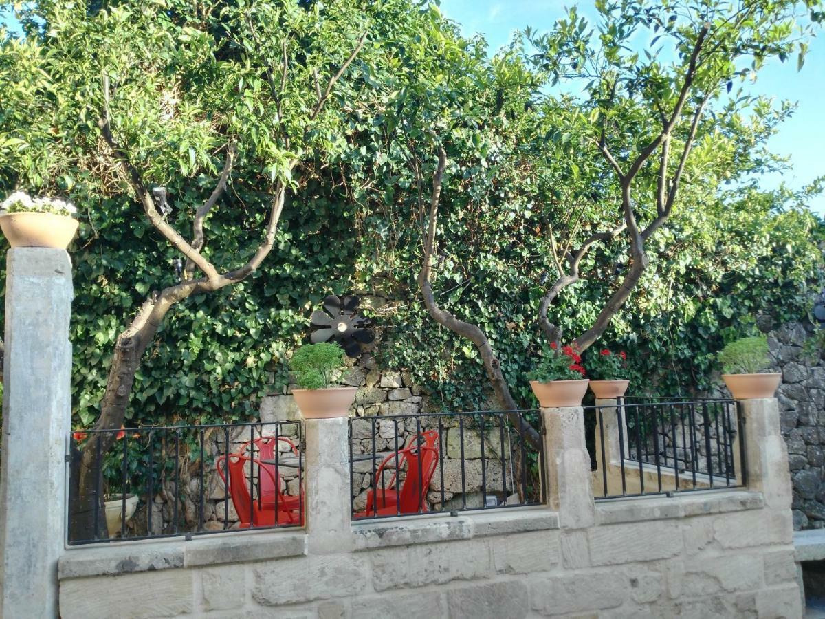 Palazzo Mandurino Luxury Relais Bed & Breakfast Zollino Dış mekan fotoğraf